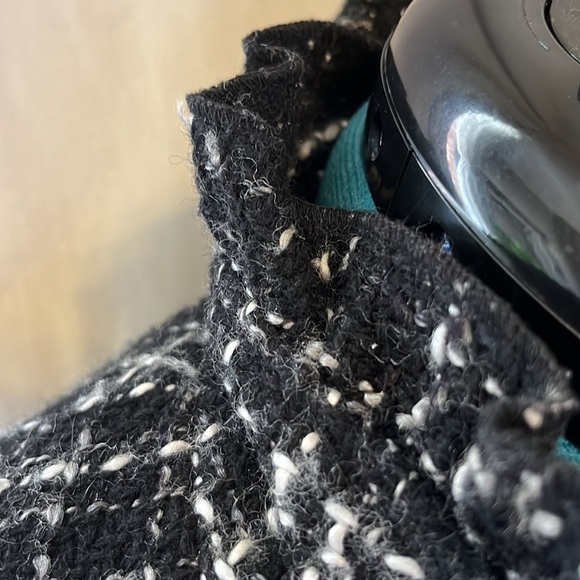 White House black market 3/4 length dress coat. - Picture 6 of 8